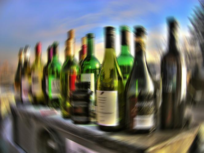 Bełchatów: Ile mieszkańcy przepili w pandemii? WYPITO alkoholu za GRUBE MILIONY!