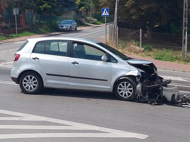 Uwaga kierowcy! Kolizja na skrzyżowaniu Miodowej i 6-go Września