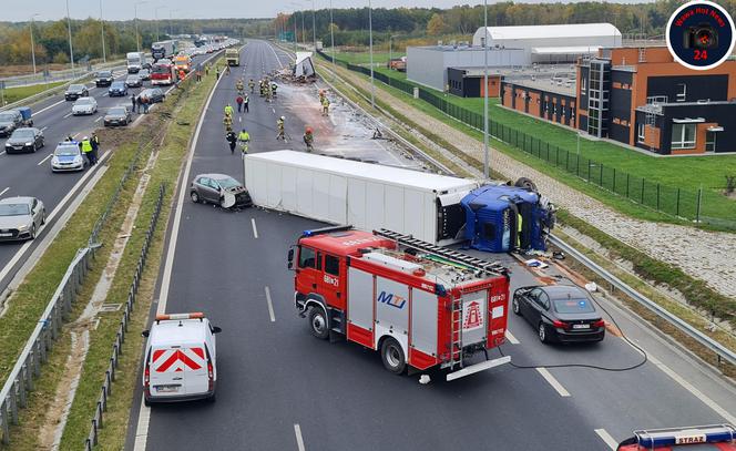 Tiry zderzyły się na S8. Potworny karambol na trasie