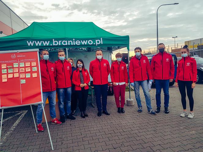 Spotkania z mieszkańcami odbyły się na parkingu przy ul. Królewieckiej 51i na targowisku miejskim przy Placu Piłsudskiego w Braniewie