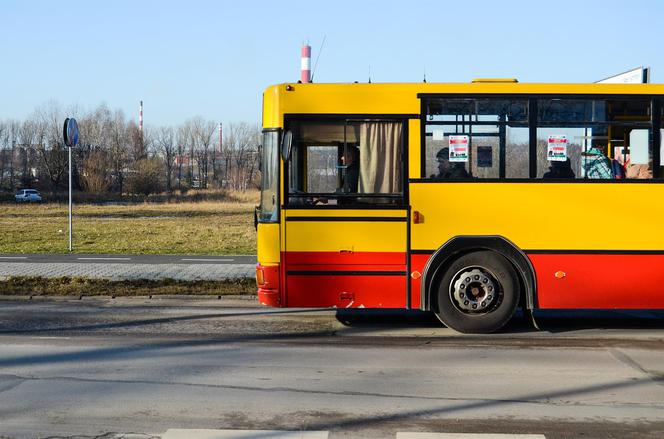 Pijany kierowca w miejskim autobusie! Wpadł, bo pił w trakcie jazdy!