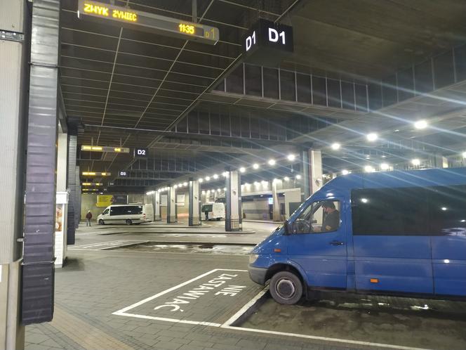 Niektóre busy łączące Kraków z innymi miastami Małopolski coraz droższe przez pandemię
