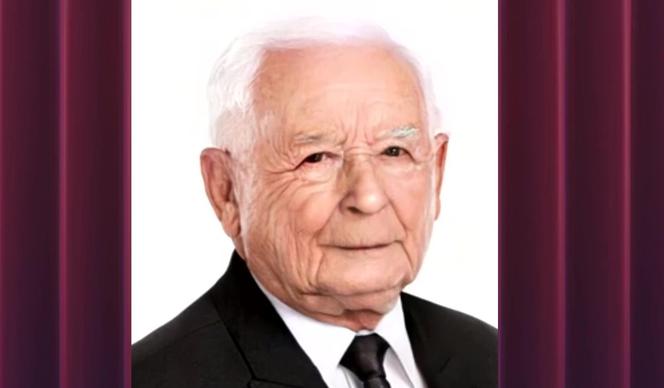 Jarosław Kaczyński za 49 lat.