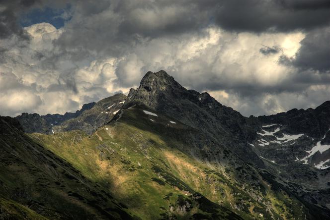 DRAMAT W TATRACH. Blisko 30 osób nadal w szpitalach. Aktualny bilans