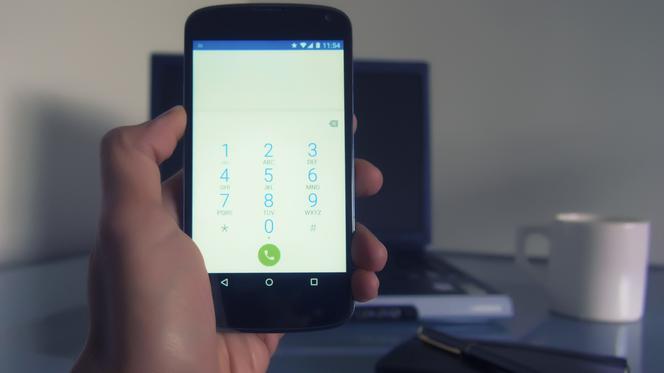 Sanok. Odebrał telefon i stracił ogromną sumę pieniędzy! Został oszukany metodą spoofingu