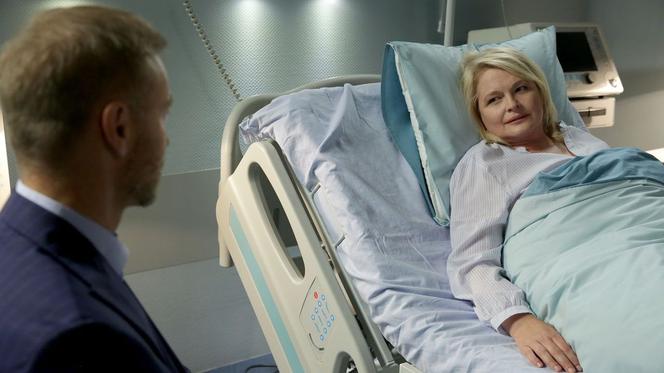 M jak miłość, odcinek 1476: Marta umrze? Trafi do szpitala i pozna straszną diagnozę! Tylko Andrzejowi powie prawdę