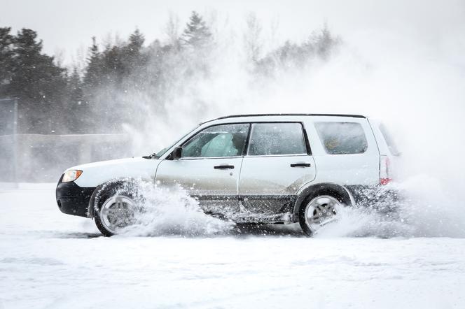 GIGANTYCZNE ŚNIEŻYCE i OKRUTNA pogoda! Meteorolodzy zapowiadają PARALIŻ i chaos