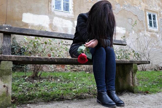 Nastolatka z Płocka pomoga złapać PEDOFILA! ...wtedy zdejmę ci majtki...