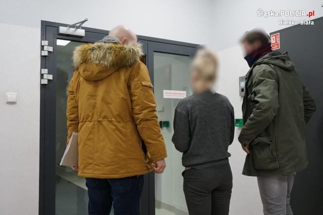 Bielsko-Biała: Zaatakowała policjantów, bo broniła kolegi-wandala