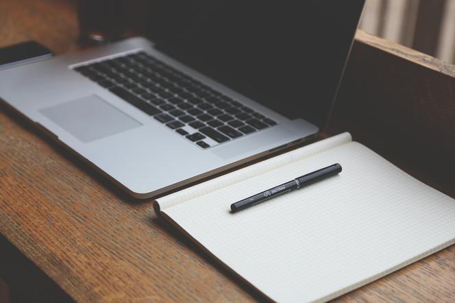 Wziął laptopa brata i sprzedał go w lombardzie. Tego, co wydarzyło się później, nie przewidział