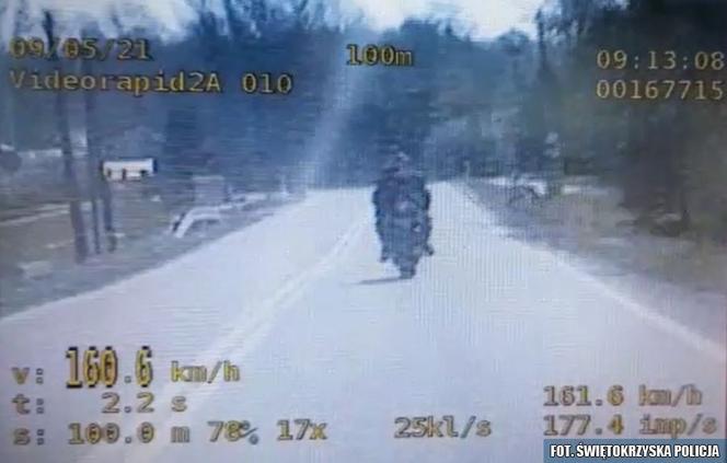 W terenie zabudowanym gnał 160 km/h