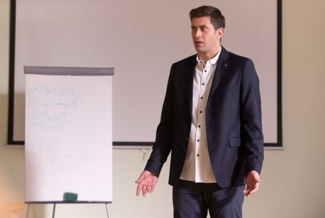 Na Wspólnej, odc. 3108: Mikołaj (Krzysztof Wieszczek)
