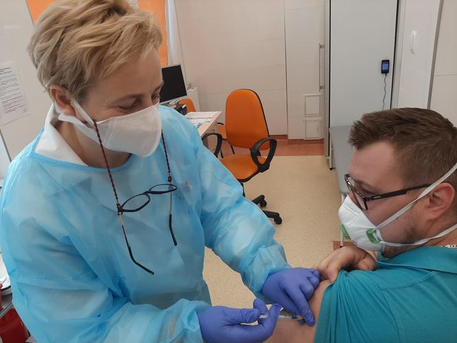 Pracownicy RSS szczepią się przeciv COVID-19