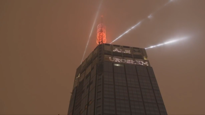 Varso Tower rozbłysnął światłami. Wyjątkowy pokaz w centrum Warszawy
