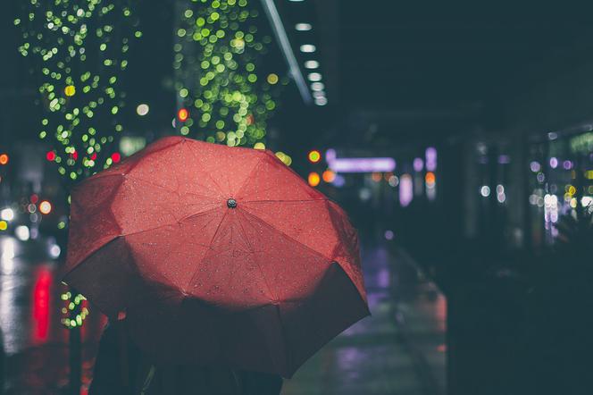 Pogoda na weekend: Kto wygra starcie na niebie? Deszcz czy słońce?! Pogoda nas zaskoczy