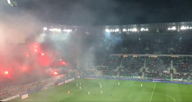 Racowisko na meczu Śląsk - Legia