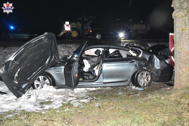 KOSZMAR w Przytocznie. 18-latek ROZTRZASKAŁ BMW. Jedna osoba NIE ŻYJE, trzy są ranne
