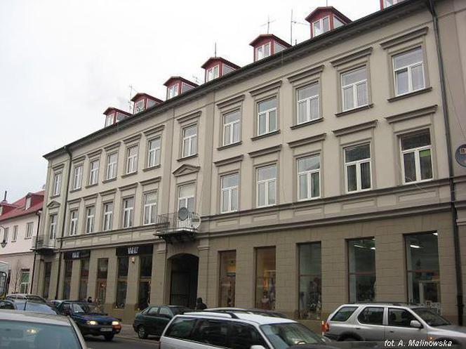 Płock. Młoda kobieta TERRORYZOWAŁA obsługę NOŻEM! Tłumaczyła to brakiem pieniędzy!