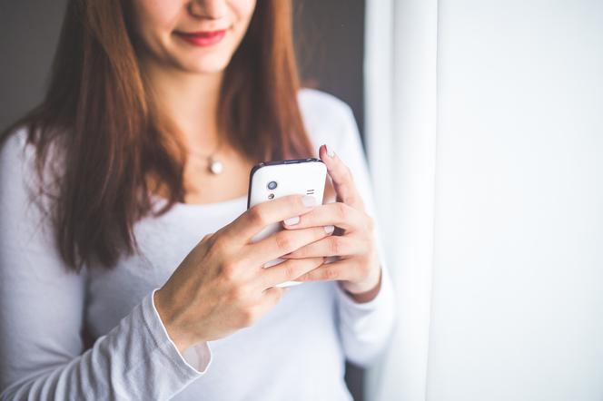 ŻYCZENIA IMIENINOWE: Nowe wierszyki, rymowanki, krótkie SMS-y