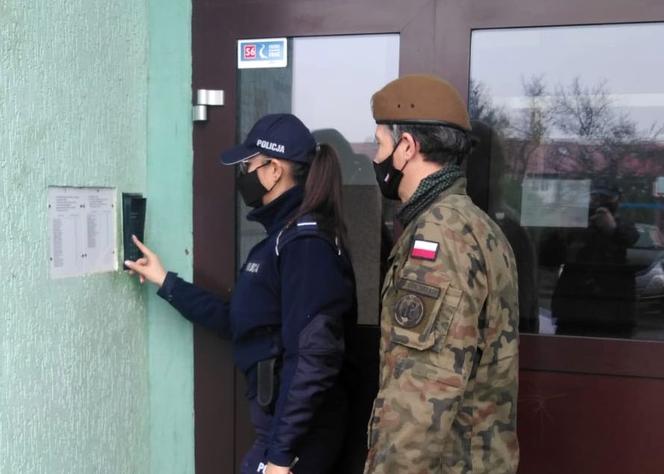 Policja: uciekinierzy z izolacji domowej w Krakowie to nieco ponad 1% zakażonych