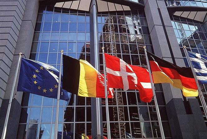 Parlament Europejski, Unia Europejska