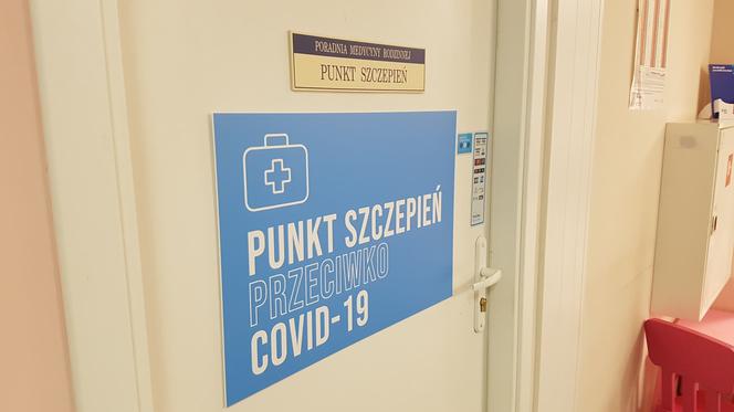 Trwają szczepienia przeciw COVID19