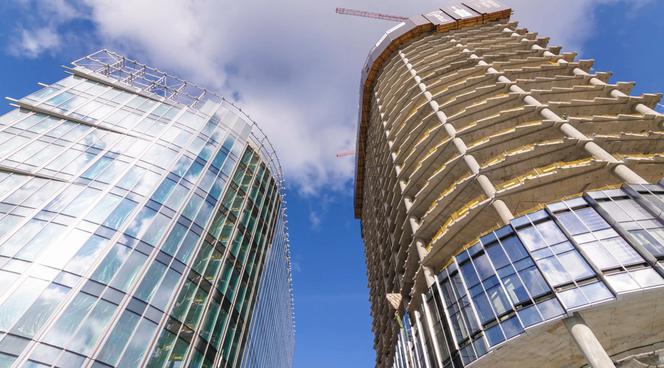 Mennica Legacy Tower