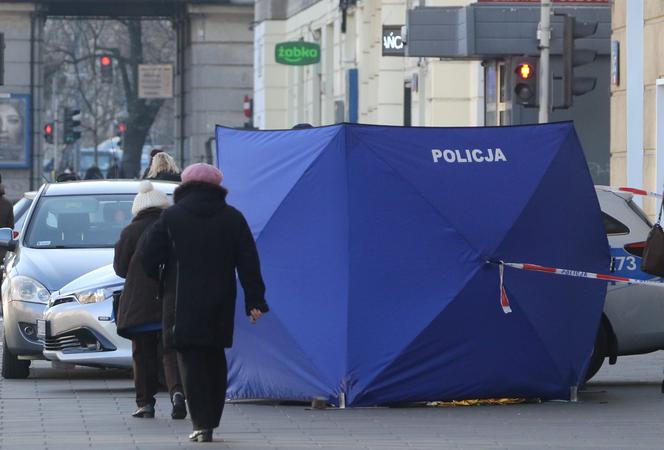 Dramat w Szamotułach. Pijany kierowca potrącił pieszych na pasach. Nie żyje 73-latek