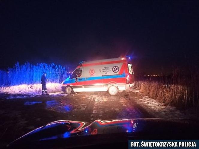 Krok od tragedii. Strażacy uratowali 12-latka, pod którym załamał się lód