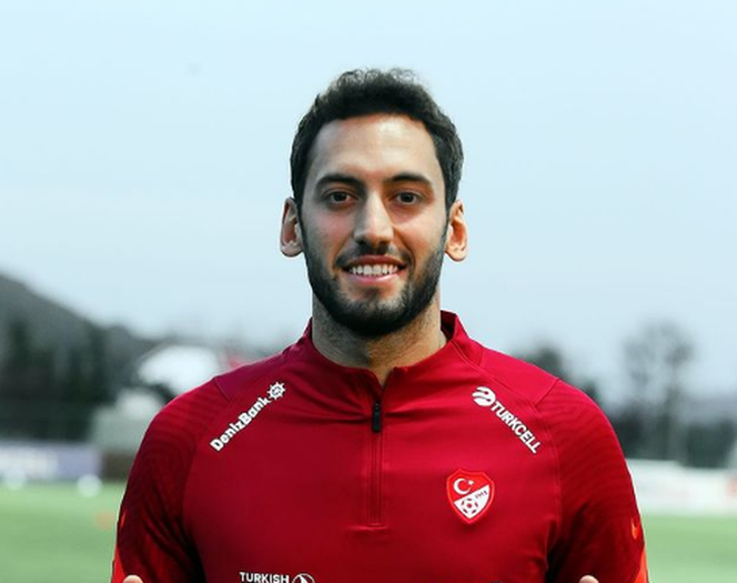 Hakan Calhanoglu