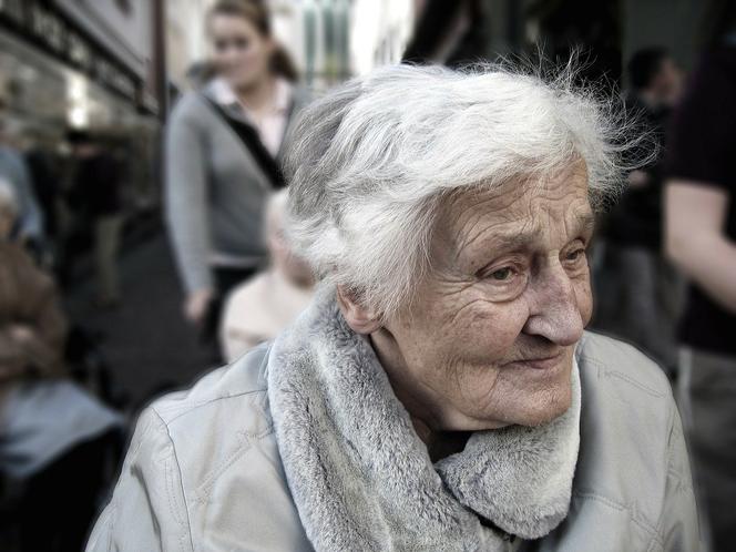 Sklepy wprowadzają udogodnienia dla seniorów/ zdj. ilustracyjne