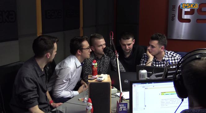 Ministranci z Katowic zaśpiewali NA ŻYWO w Radiu Eska swój hit
