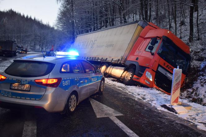 Kolizja w okolicach Dębowiny. Zablokowana DK8