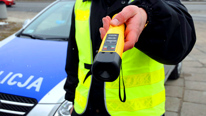Kierowca audi był tak pijany, że najechał na bmw! 43-latek nie był jednym, który wsiadł za kółko po spożyciu