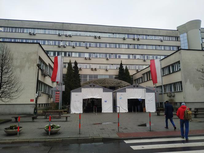Piłkarz, którzy zagrał mecz mimo zakażenia koronawirusem skazany przez krakowski sąd