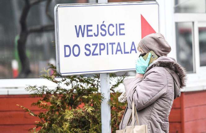 Ewakuacja w szpitalu w Toruniu z powodu koronawirusa