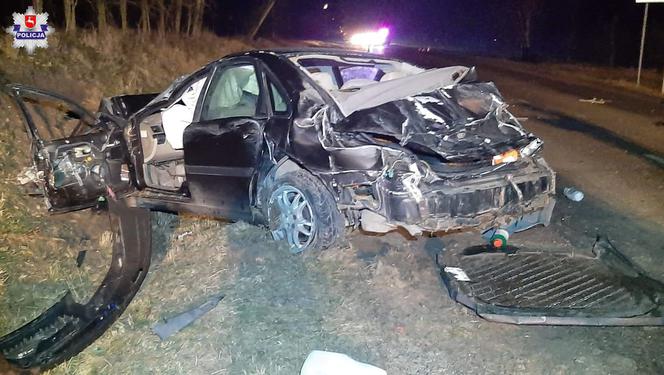 Volvo zmiażdżone w koszmarnym wypadku