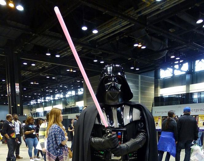 Płock. Darth Vader przyłącza się do Strajku Kobiet! Nie wierzycie? Otwórzcie okna o 19!