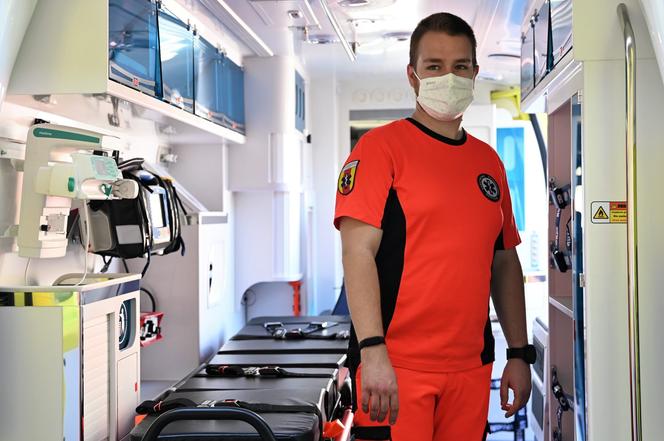 W powiecie mamy dodatkowe miejsce stacjonowania karetki! W Łódzkiem 9 nowych ambulansów