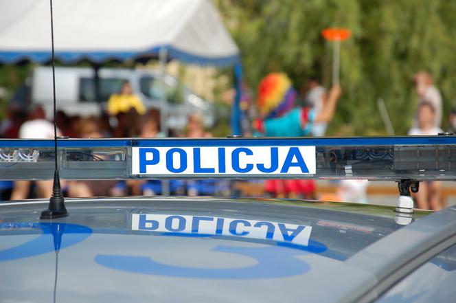 Z okna wypadł 4-letni chłopiec. Bawił się w pokoju z trójką innych dzieci
