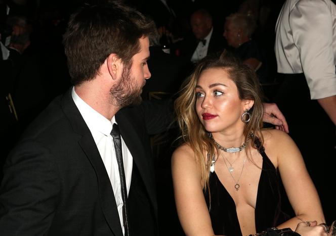 Miley Cyrus i Liam Hemsworth pierwszy raz jako małżeństwo na oficjalnej gali