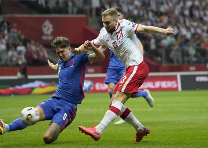 Tymoteusz Puchacz: dziewczyna, Wieniawa, tatuaż, zarobki, bedoes, Instagram. Kim jest piłkarz reprezentacji Polski?