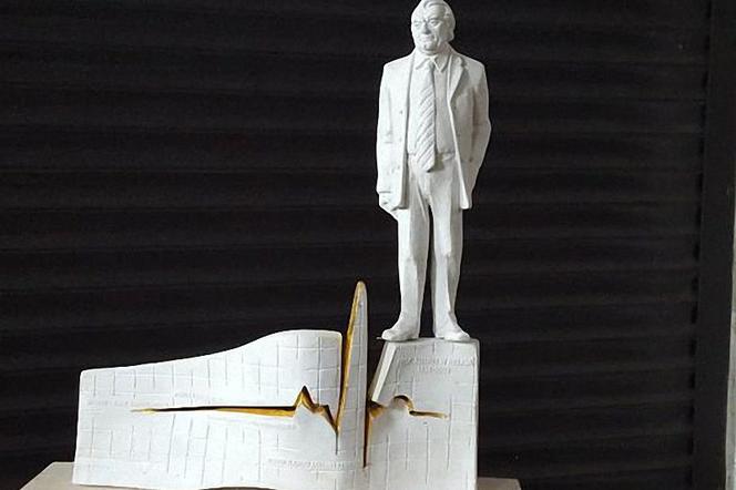 pomnik_Zbigniew Religa