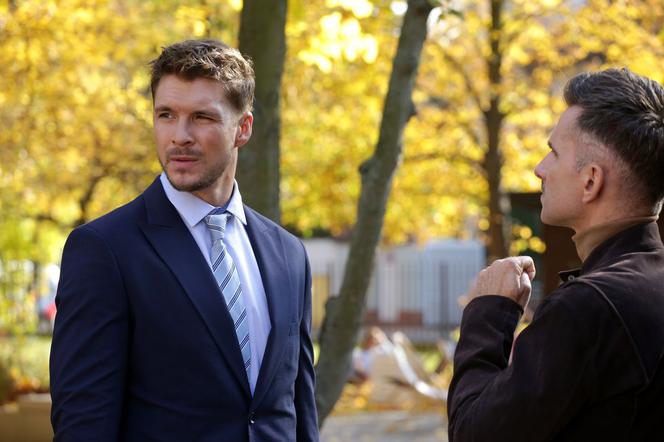 M jak miłość, odcinek 1498: Marcin nie uwolni się od Kamila. Kuzyn Artura będzie go dręczył aż popełni błąd