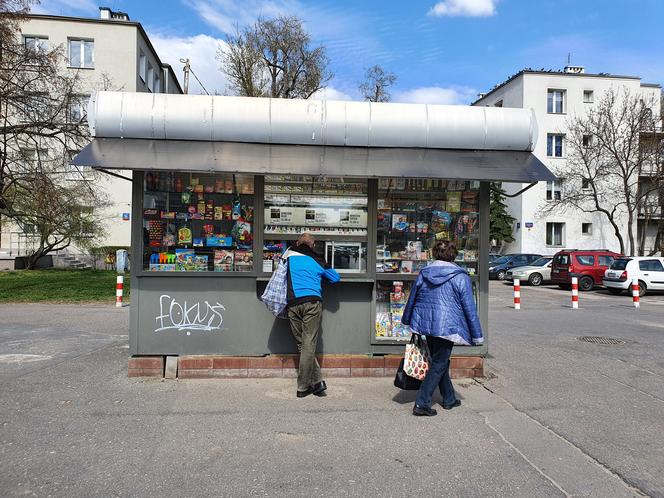 ZDM chce likwidacji kiosku przy Gagarina. Właściciel i mieszkańcy protestują