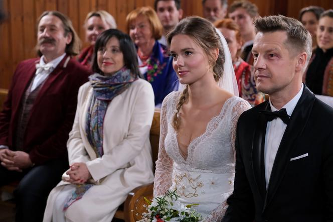 M jak miłość, odcinek 1634: Stryj Franki wywoła skandal na weselu! Tylko Barbara zdoła go okiełznać