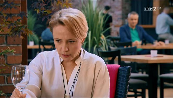 Barwy szczęścia, odcinek 2209: Pijana Sabina ofiarą gwałciciela! Każe jej jeszcze płacić