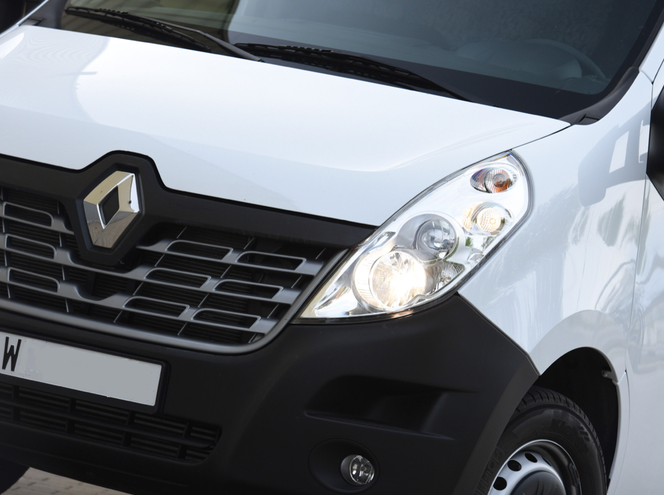 Renault Master z przebiegiem cofniętym o 300 tys. kilometrów