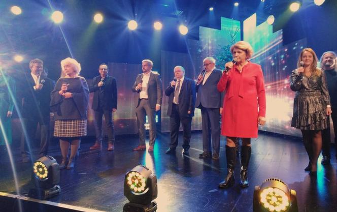Artyści zaśpiewali z medykami