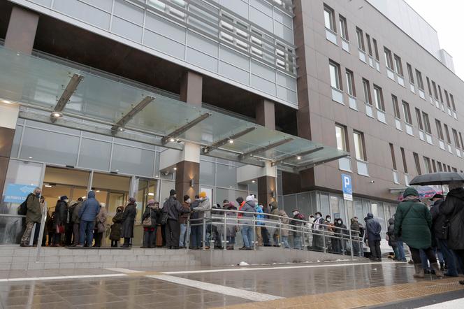 Niezaszczepieni zapchali Szpital Południowy. Sytuacja jest dramatyczna